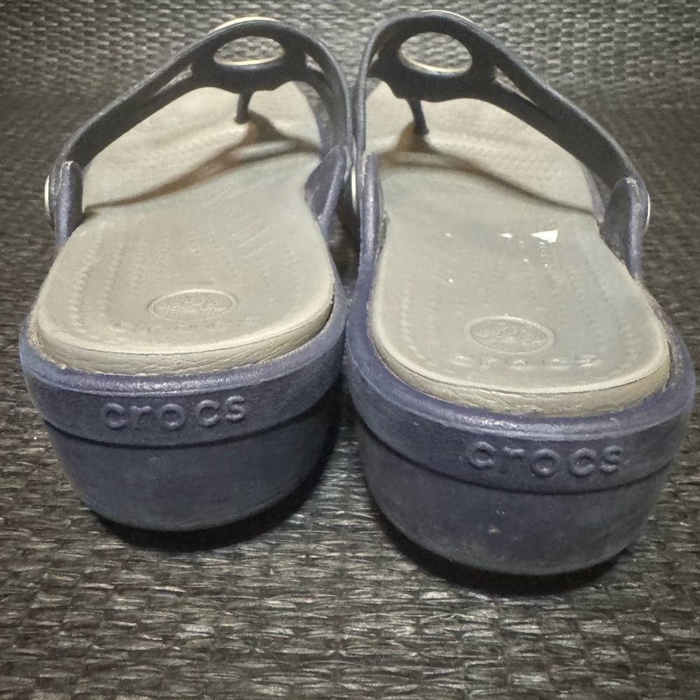 CROCS Blue and Gold Sandals with Ergonomic Design - Picture 3 of 6